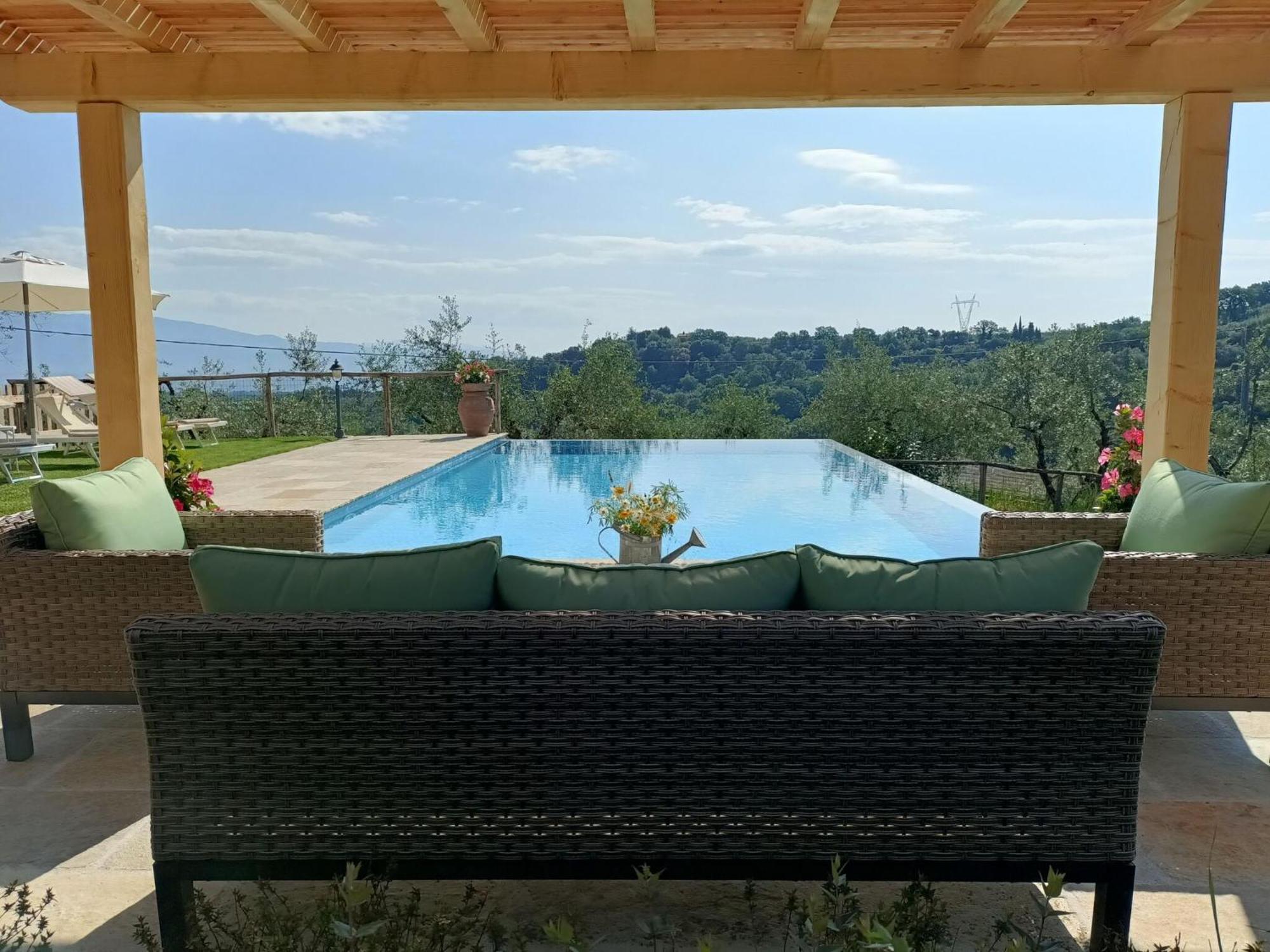 Villa Claudia Cavriglia Bagian luar foto